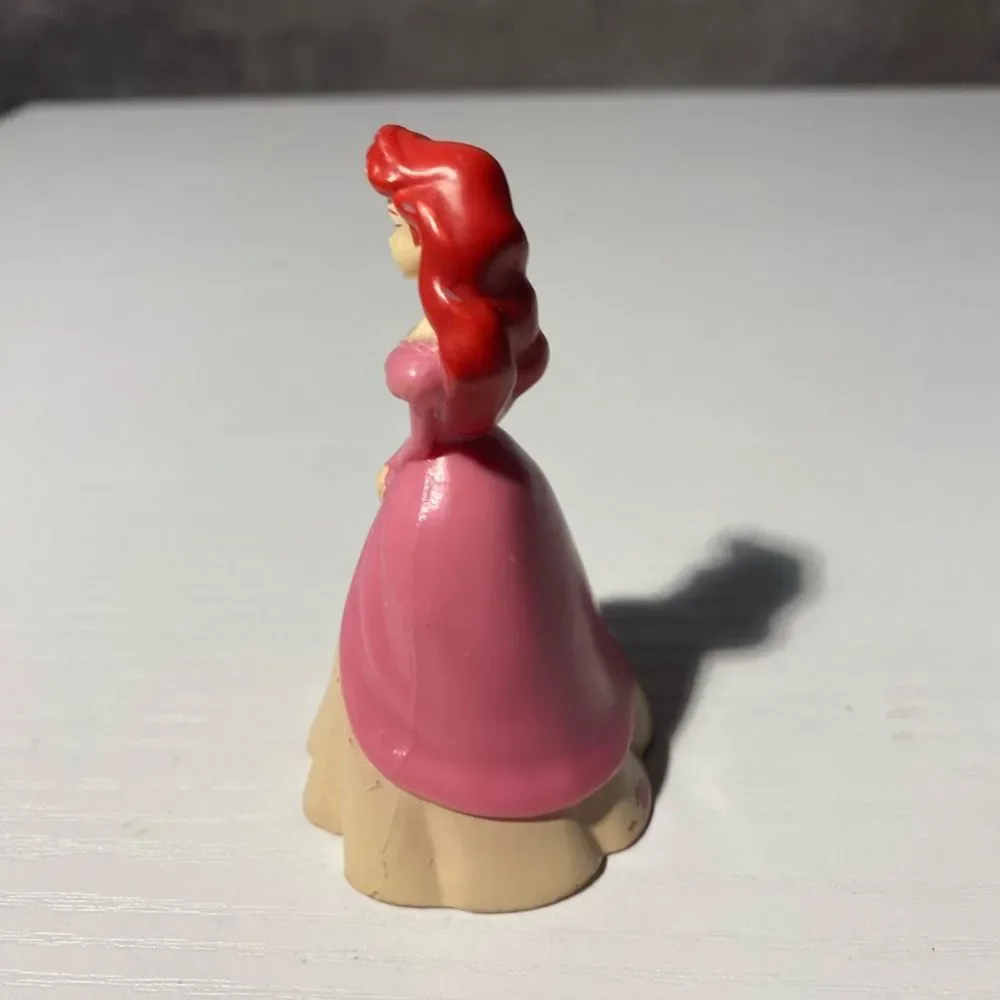 Disney Princess Ariel Pink Dress PVC Figure 3